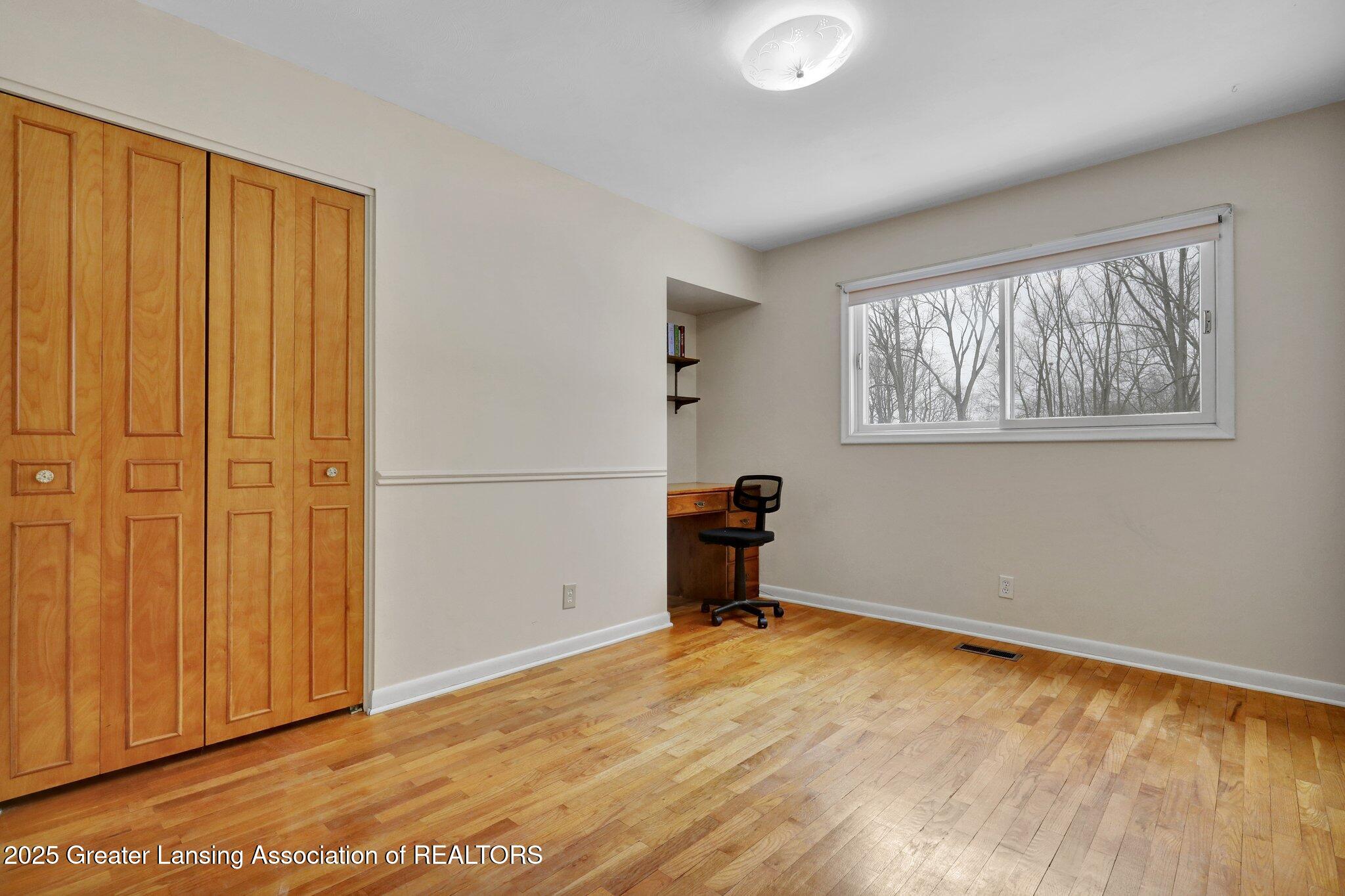 12923 West Melody Drive Grand Ledge, MI 48837 - Photo 35 of 43 31-web-or-mls-Open Ended Media-31