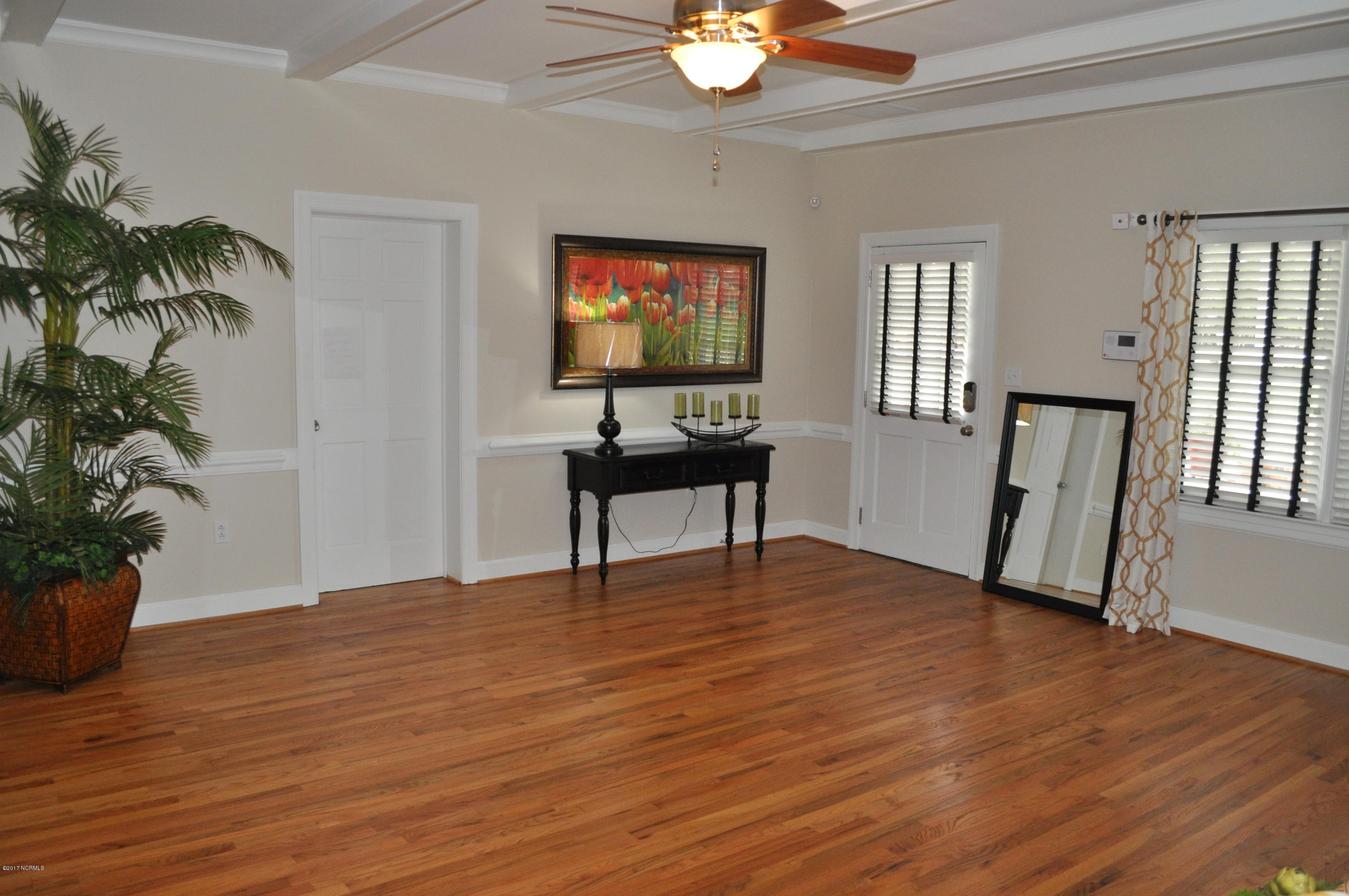 7516 Woodbridge Road Stantonsburg, NC 27883 - Photo 14 of 28 Family Room/Den