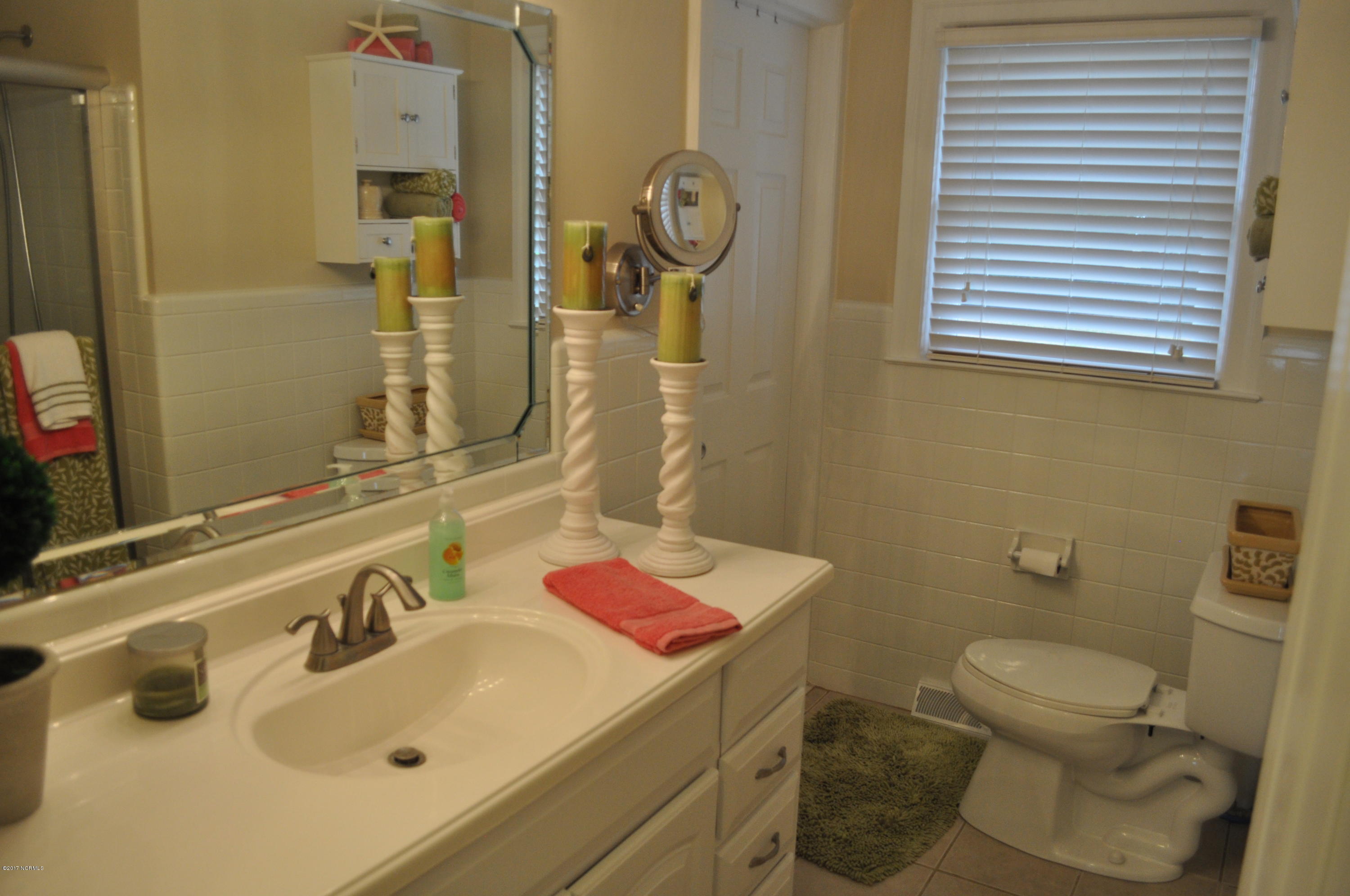 7516 Woodbridge Road Stantonsburg, NC 27883 - Photo 22 of 28 Full Bath