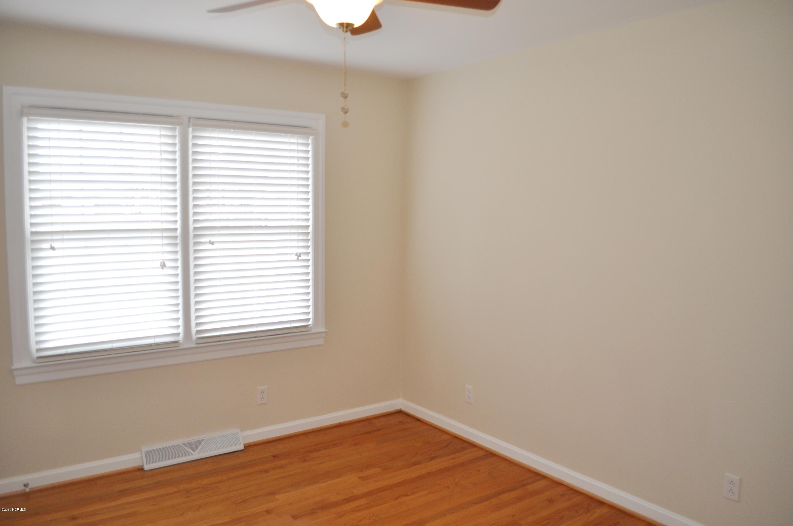 7516 Woodbridge Road Stantonsburg, NC 27883 - Photo 23 of 28 Bedroom 3