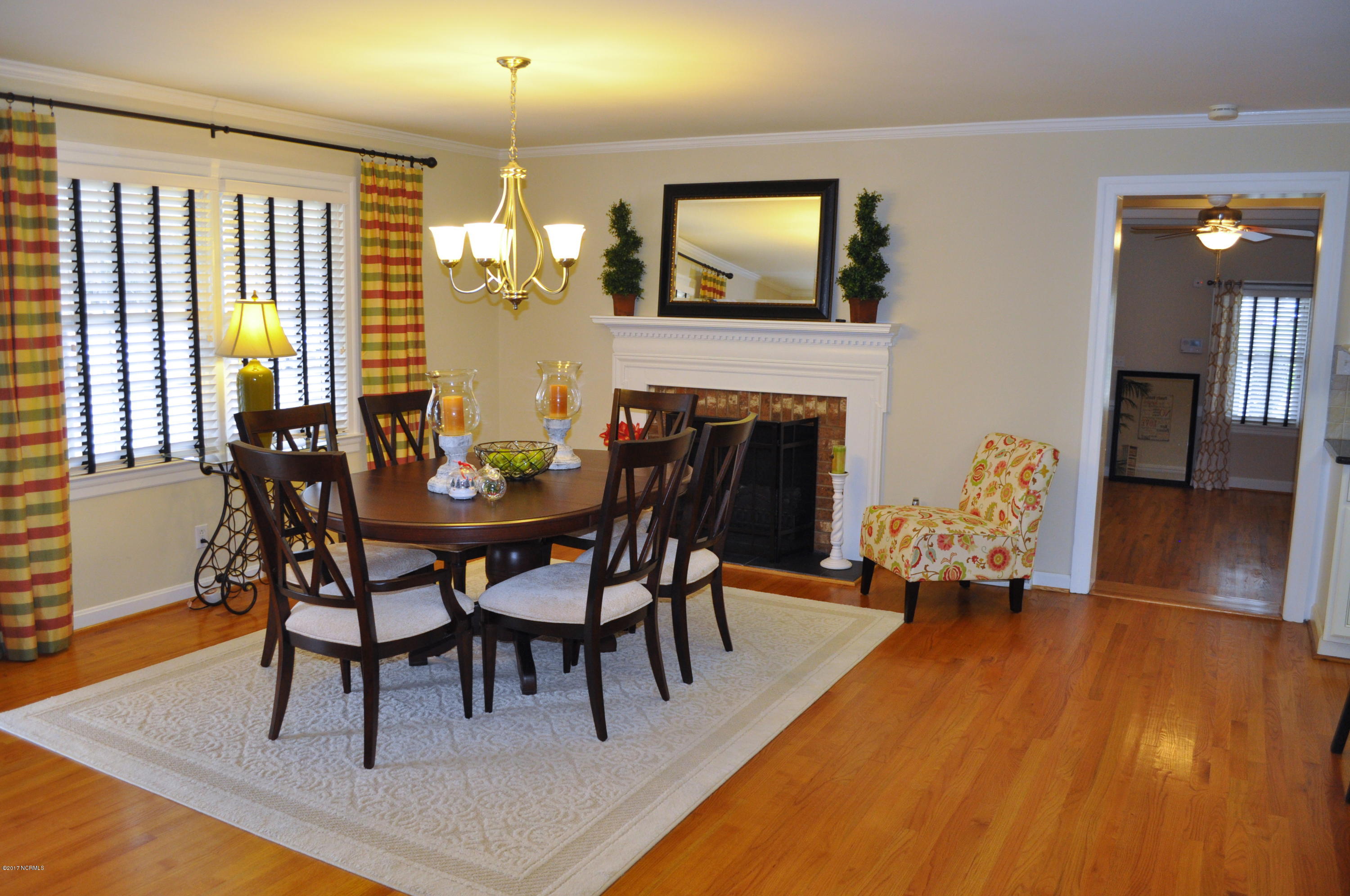 7516 Woodbridge Road Stantonsburg, NC 27883 - Photo 9 of 28 Dining