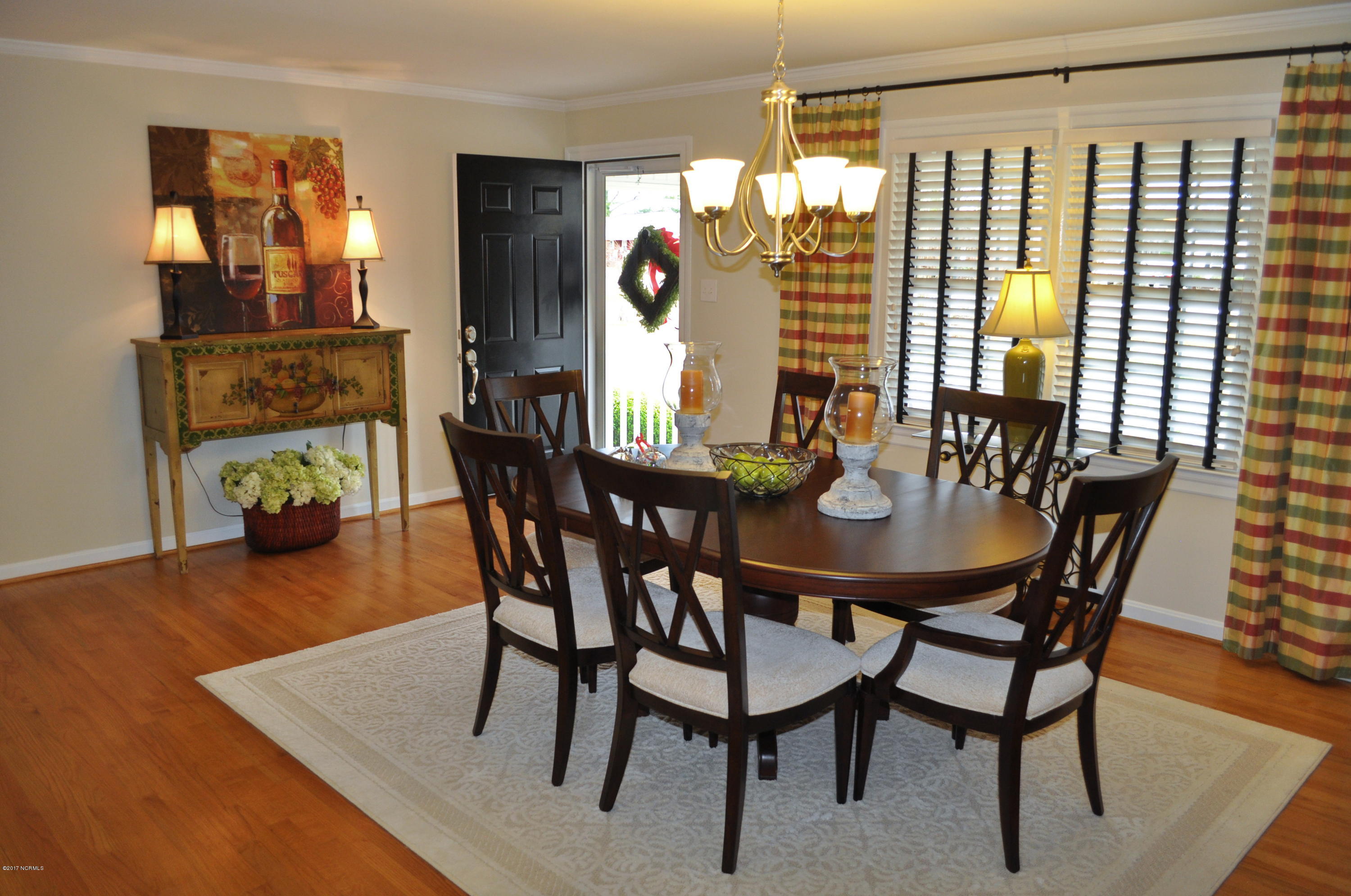 7516 Woodbridge Road Stantonsburg, NC 27883 - Photo 10 of 28 Dining