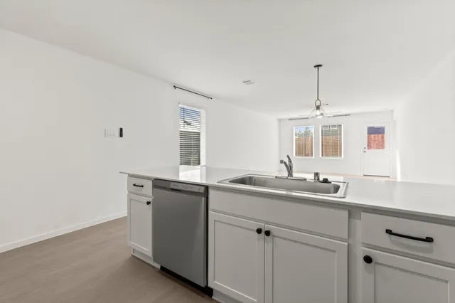 $1,700 | 25429 Carnation Court, Montgomery, TX 77316