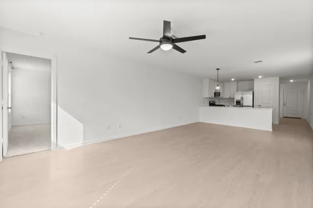 $1,700 | 25429 Carnation Court, Montgomery, TX 77316