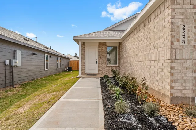 $1,700 | 25429 Carnation Court, Montgomery, TX 77316