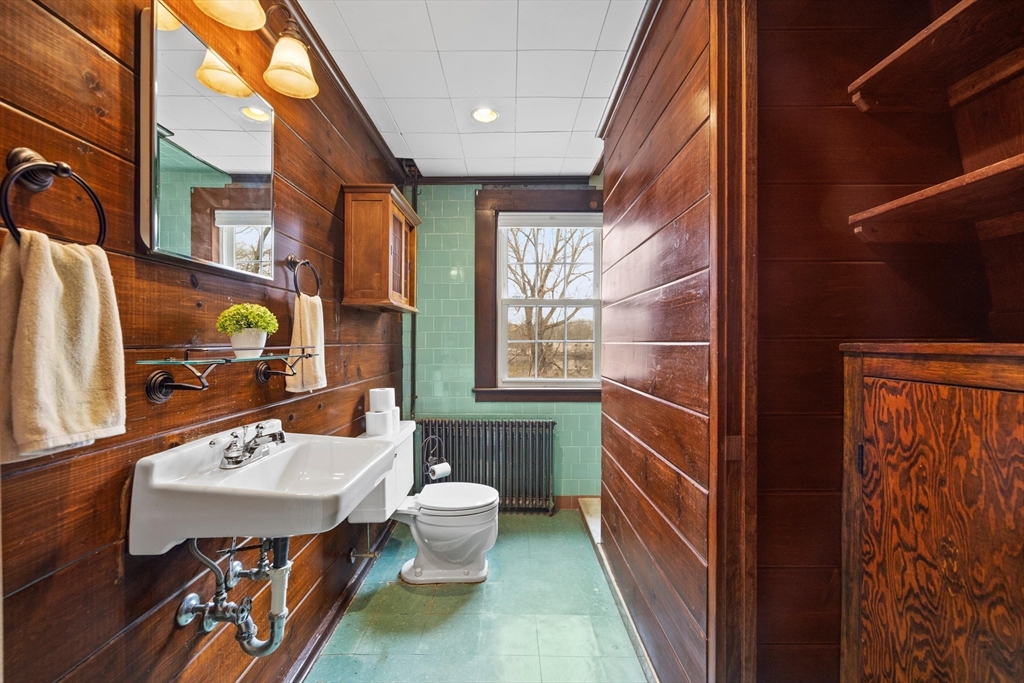 173 Berwick Road Attleboro, MA 02703 - Photo 26 of 42 Gallery Image 26