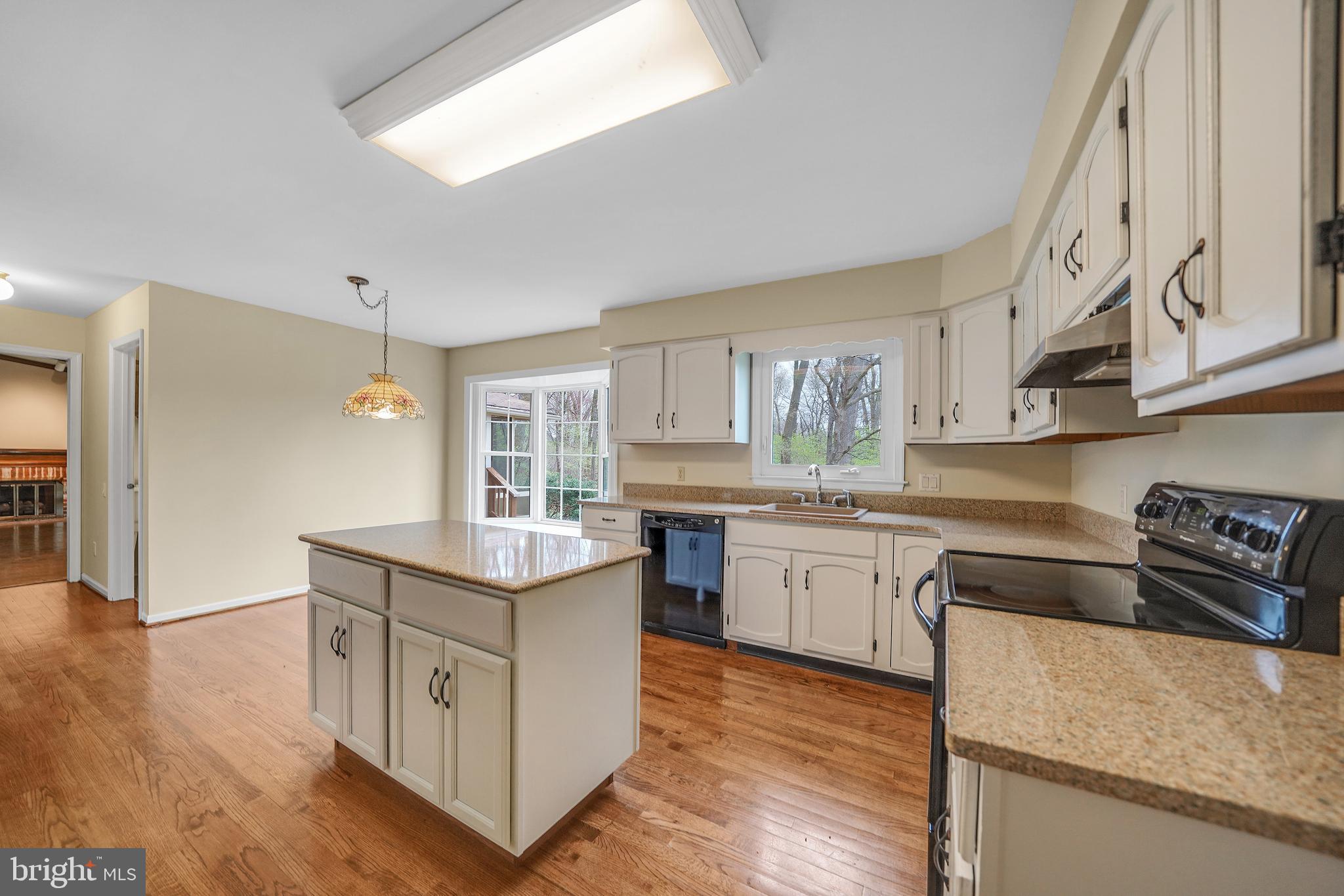824 Meadowview Road Kennett Square, PA 19348 - Photo 11 of 39 Kitchen toward breakfast area bay window