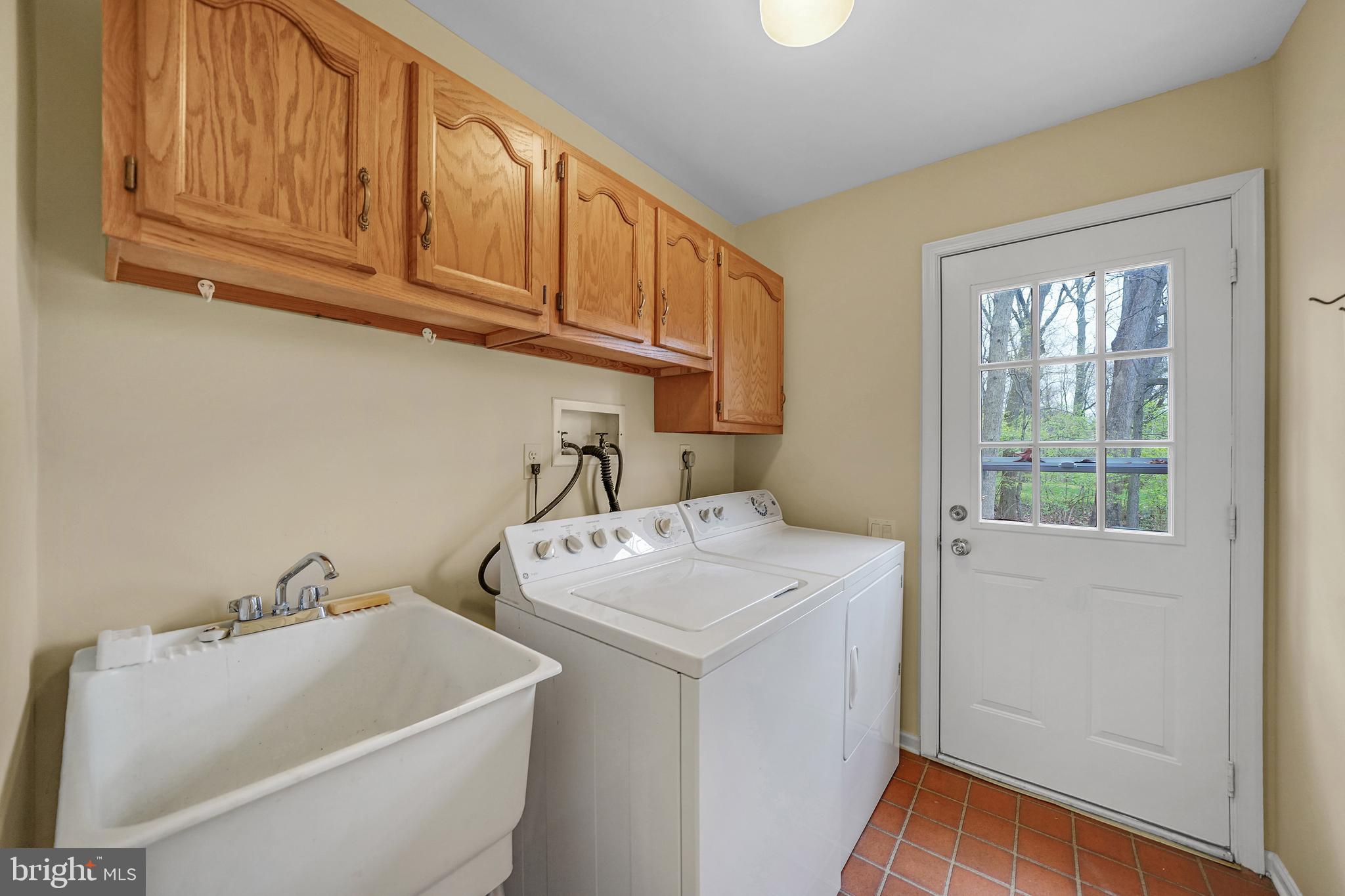 824 Meadowview Road Kennett Square, PA 19348 - Photo 30 of 39 First floor laundry room!