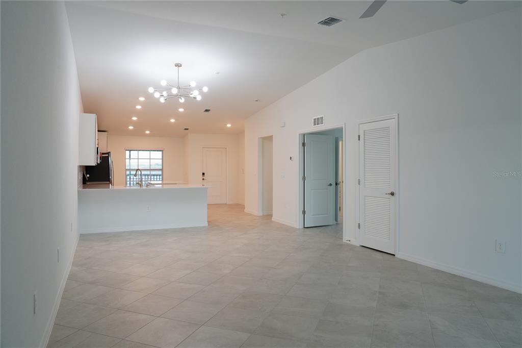 18923 Scallop Loop, Unit 201 Lakewood Ranch, FL 34211 - Photo 6 of 32