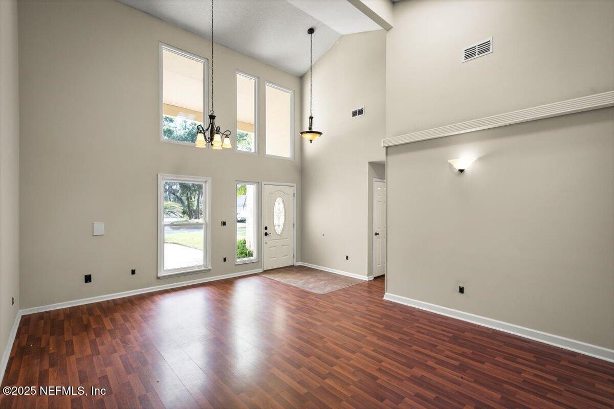 370 Tilefish Court Jacksonville, FL 32225 - Photo 8 of 37 16-JAXREP_370_Tilefish_Ct_Jacksonville_F