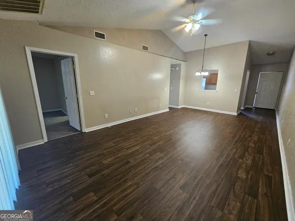 $1,350 | 107 Lively Oaks Drive, Kingsland, GA 31548