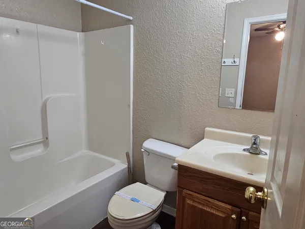 $1,350 | 107 Lively Oaks Drive, Kingsland, GA 31548