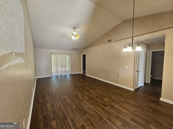 $1,350 | 107 Lively Oaks Drive, Kingsland, GA 31548