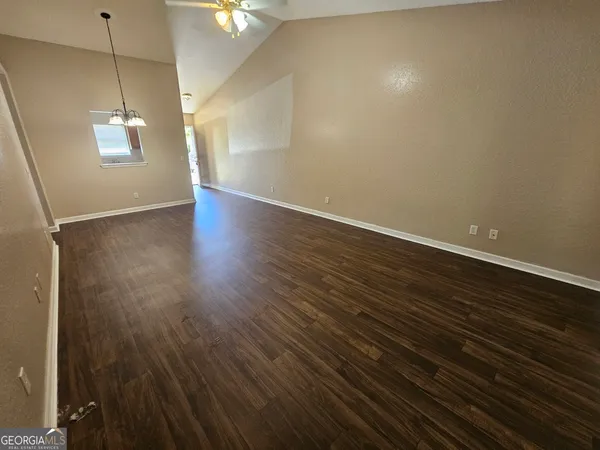 $1,350 | 107 Lively Oaks Drive, Kingsland, GA 31548