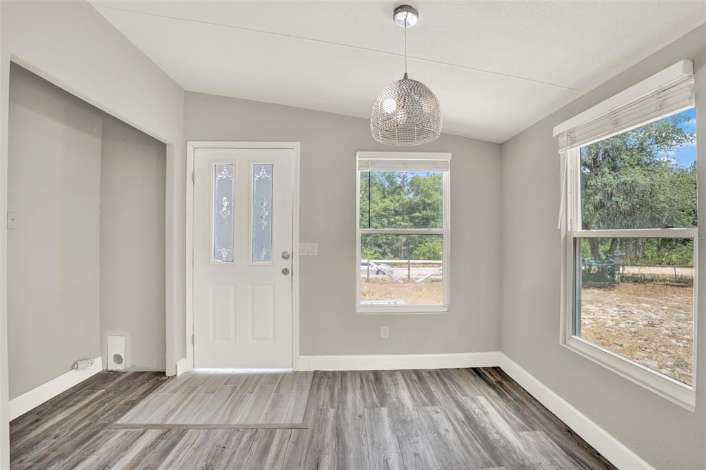 107 Riverside Trail Satsuma, FL 32189 - Photo 8 of 47 Gallery Image 8