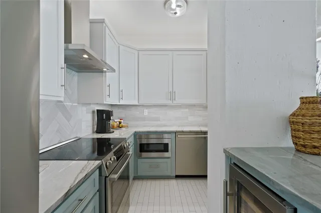 $340,000 | 4600 Ocean Drive, Corpus Christi, TX 78412