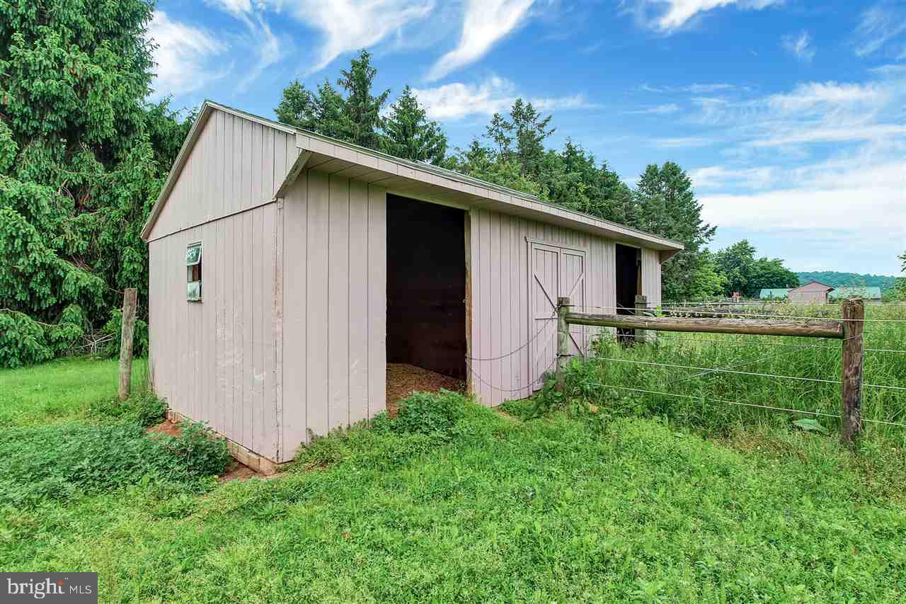 5651 Mountain Road Dover, PA 17315 - Photo 21 of 34