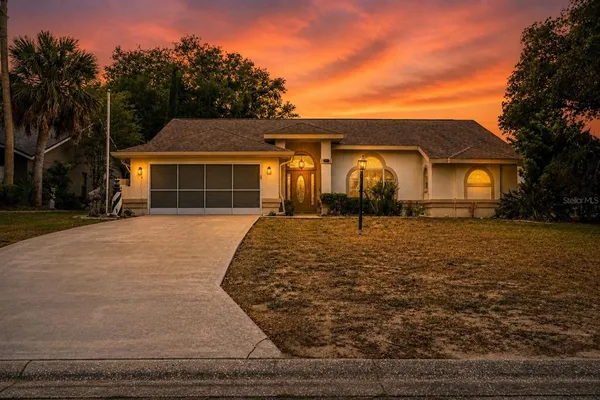 $434,500 | 33939 Valencia Drive, Leesburg, FL 34788