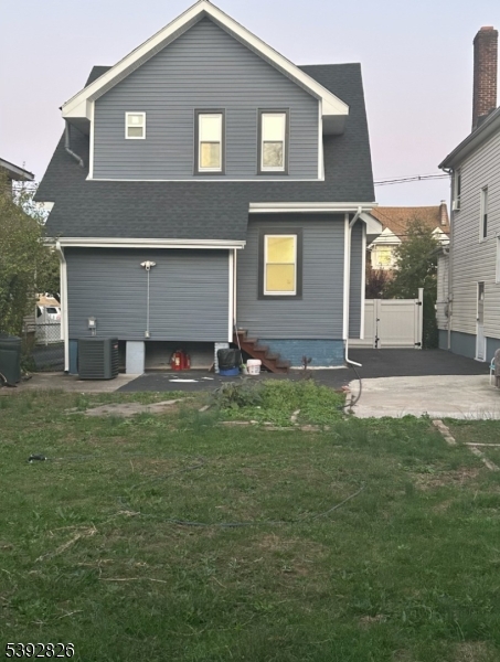 904 Cross Elizabeth, NJ 07208 - Photo 26 of 27 a front view of house with yard