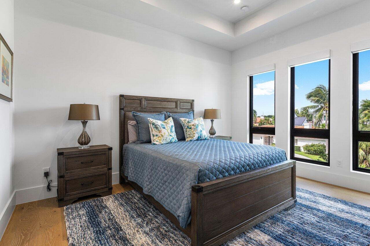 680 Marine Drive Boca Raton, FL 33431 - Photo 20 of 42 029-680MarineDrive-BocaRaton-FL-33431-SM
