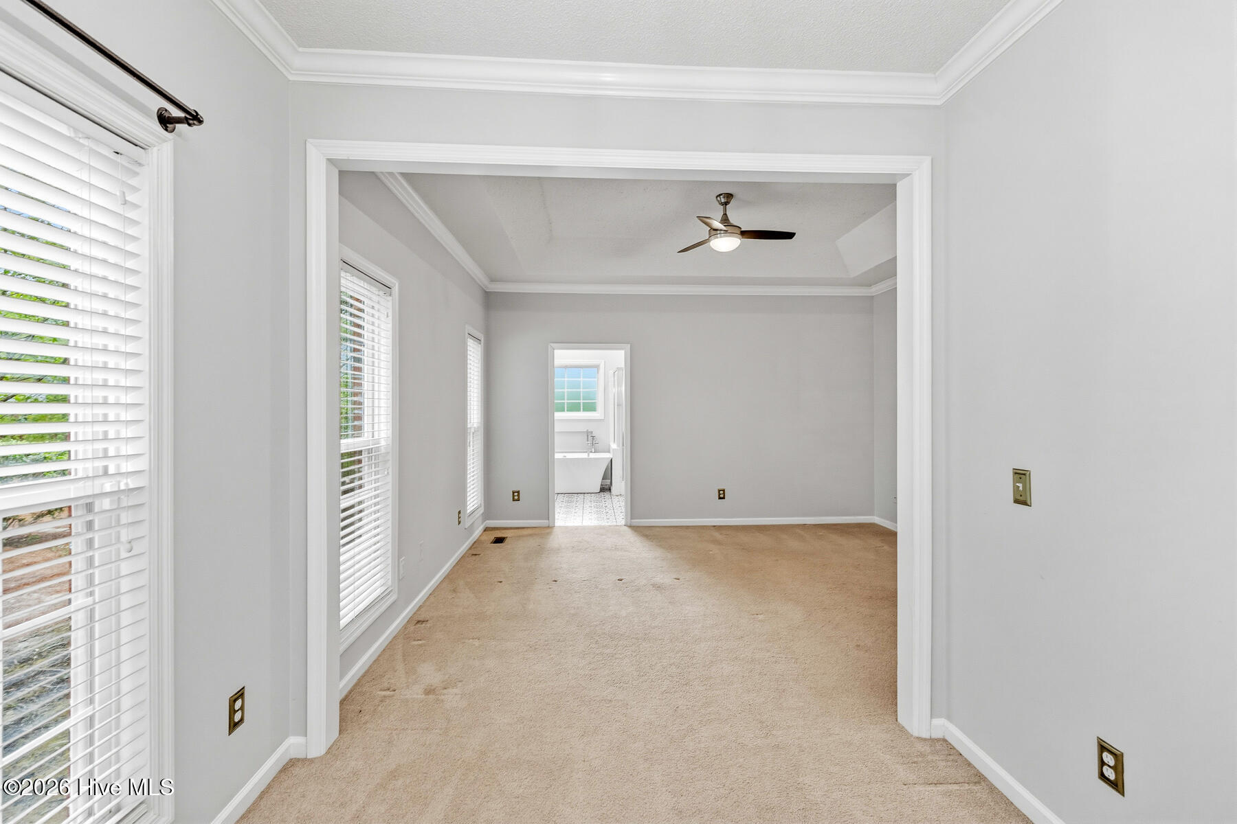 9 Riviera Drive Pinehurst, NC 28374 - Photo 17 of 44 primary siitting2