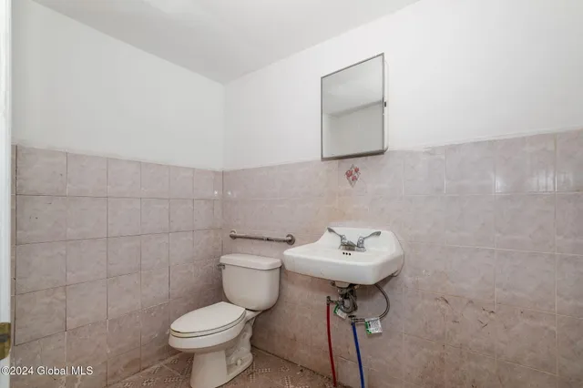 $369,000 | 1697 Van Vranken Avenue, Schenectady, NY 12308