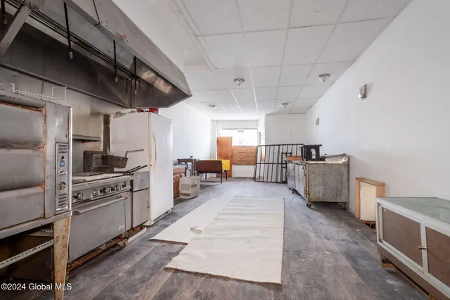 $369,000 | 1697 Van Vranken Avenue, Schenectady, NY 12308