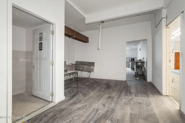 $369,000 | 1697 Van Vranken Avenue, Schenectady, NY 12308