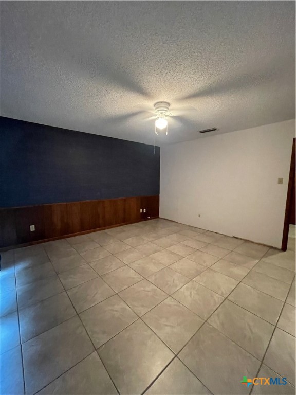 508 Tower Street Killeen, TX 76541 - Photo 5 of 12 a view of an empty room