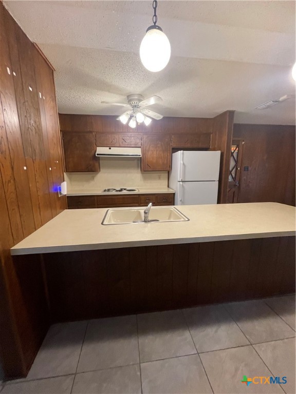 508 Tower Street Killeen, TX 76541 - Photo 10 of 12 a bathroom with a sink and a mirror