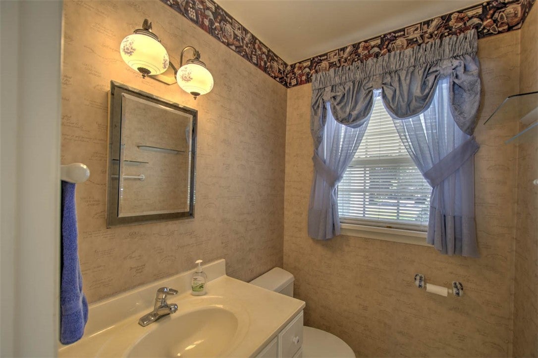 24 East South Court Drive Decatur, IL 62526 - Photo 25 of 38 Gallery Image 25