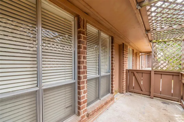 $1,750 | 10558 High Hollows Drive, Unit 243, Dallas, TX 75230