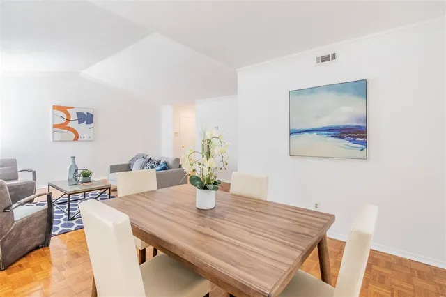 $1,750 | 10558 High Hollows Drive, Unit 243, Dallas, TX 75230