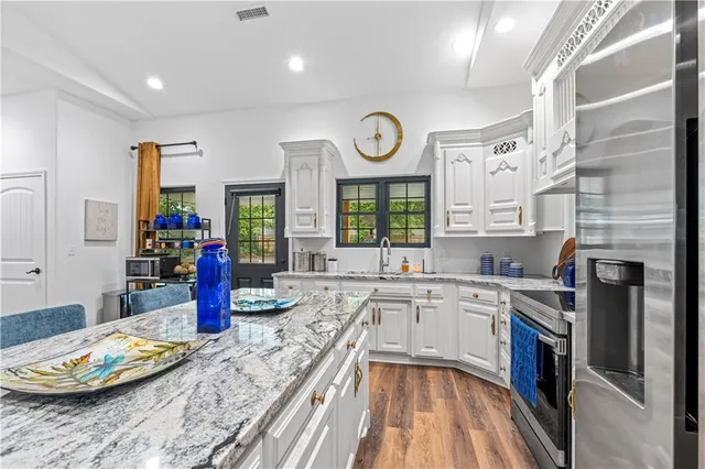 $185,999 | 427 West Walnut Street, Nevada, MO 64772