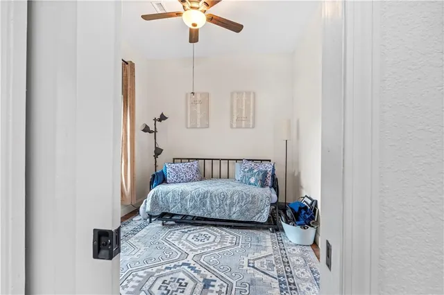 $185,999 | 427 West Walnut Street, Nevada, MO 64772