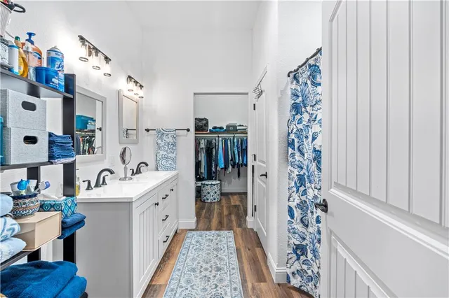 $185,999 | 427 West Walnut Street, Nevada, MO 64772