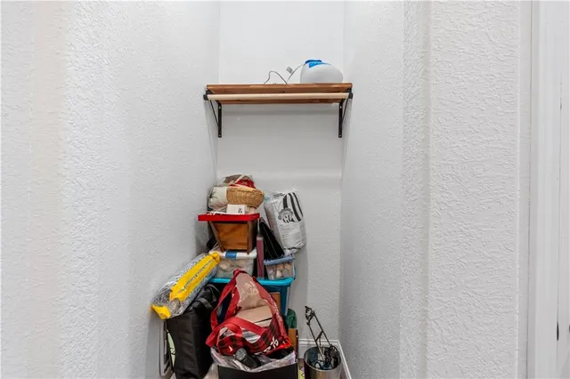 $185,999 | 427 West Walnut Street, Nevada, MO 64772