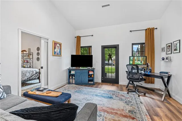 $185,999 | 427 West Walnut Street, Nevada, MO 64772