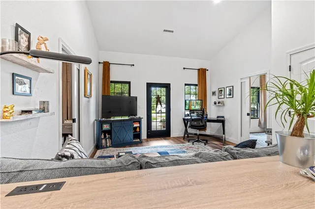 $185,999 | 427 West Walnut Street, Nevada, MO 64772