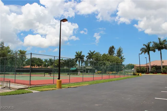 $4,150 | 915 New Waterford Drive, Unit H201, Naples, FL 34104