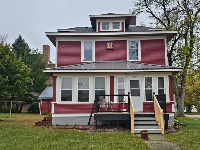 $180,000 | 600 South Birch Street, Lamberton, MN 56152