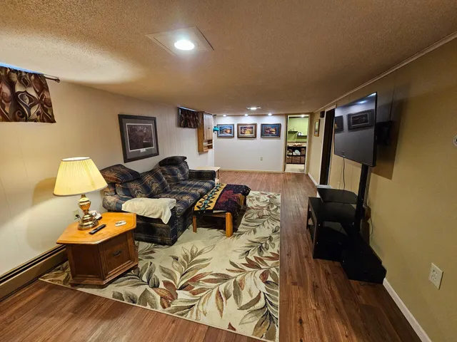 $180,000 | 600 South Birch Street, Lamberton, MN 56152