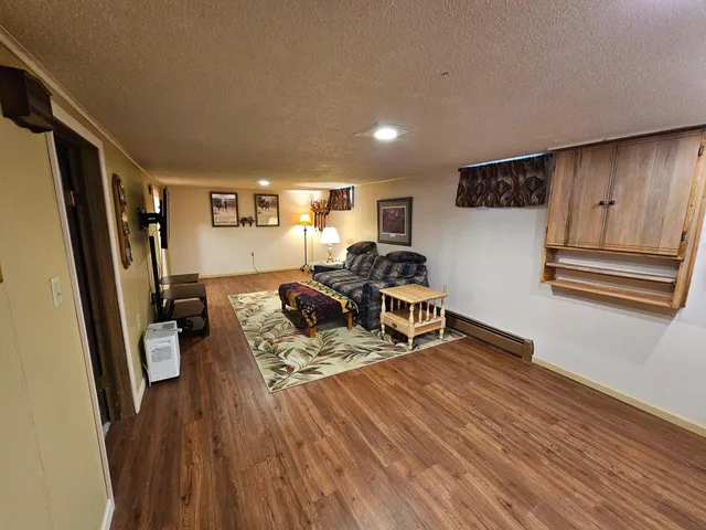 $180,000 | 600 South Birch Street, Lamberton, MN 56152