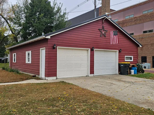 $180,000 | 600 South Birch Street, Lamberton, MN 56152