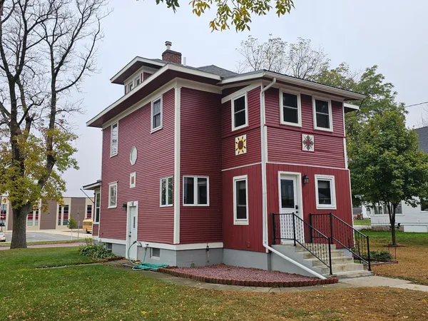 $170,000 | 600 South Birch Street, Lamberton, MN 56152