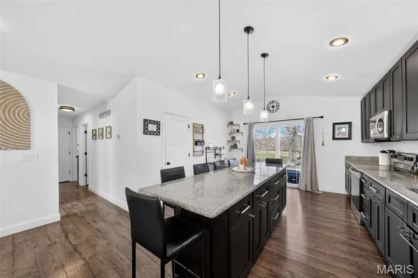 $275,000 | 1 Maple Drive, Warrenton, MO 63383