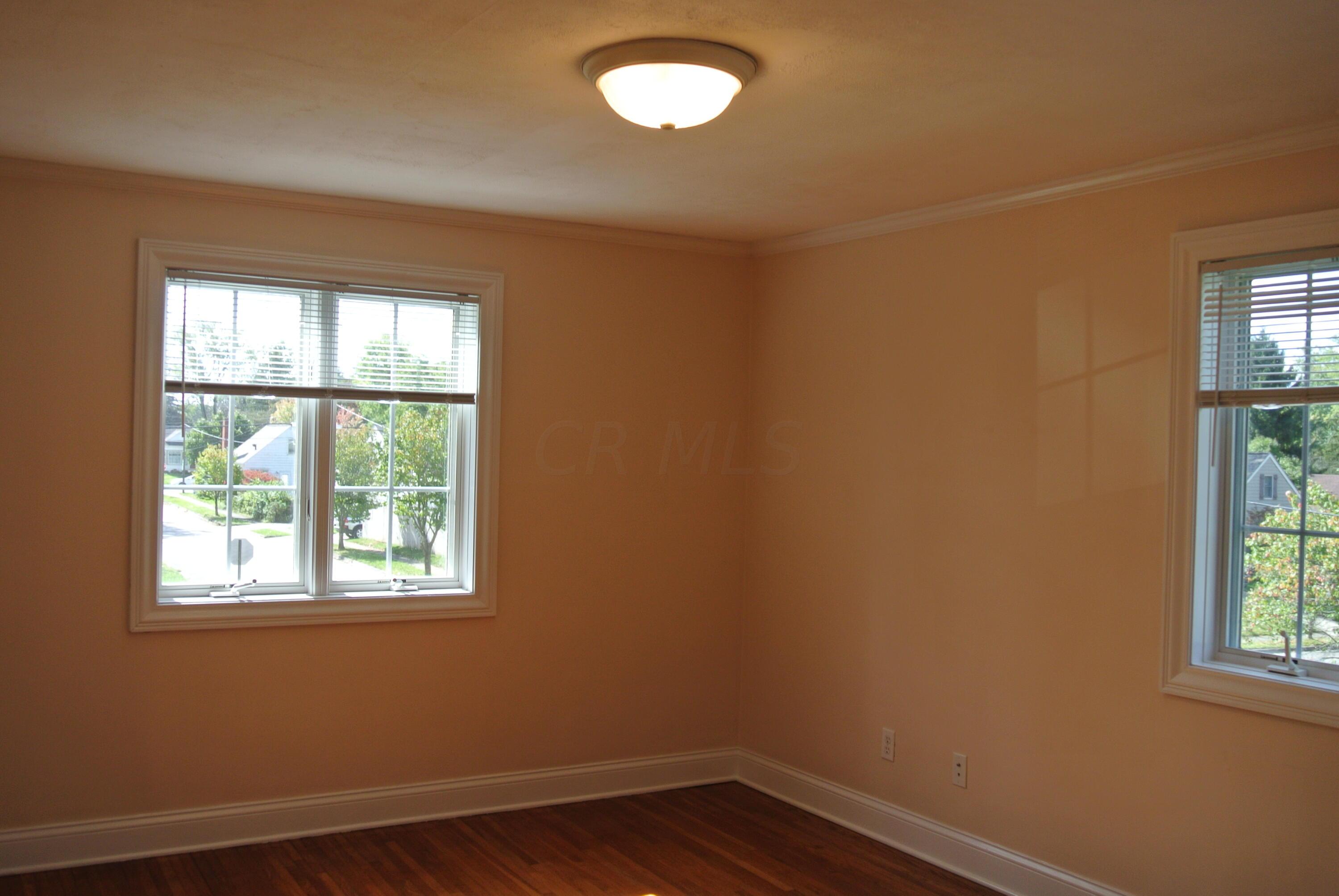 250 Chase Road Columbus, OH 43214 - Photo 16 of 28 Gallery Image 16