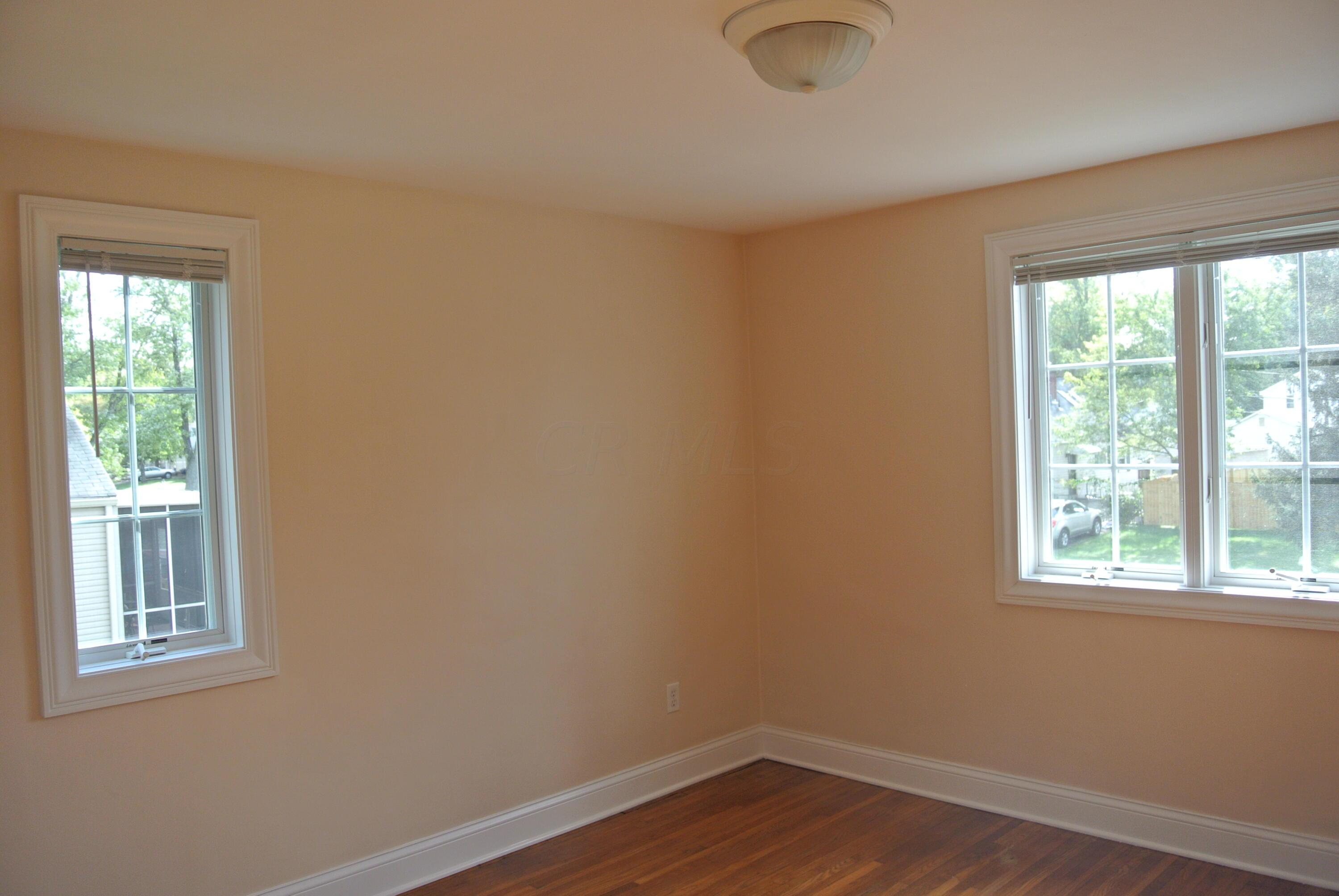 250 Chase Road Columbus, OH 43214 - Photo 17 of 28 Gallery Image 17