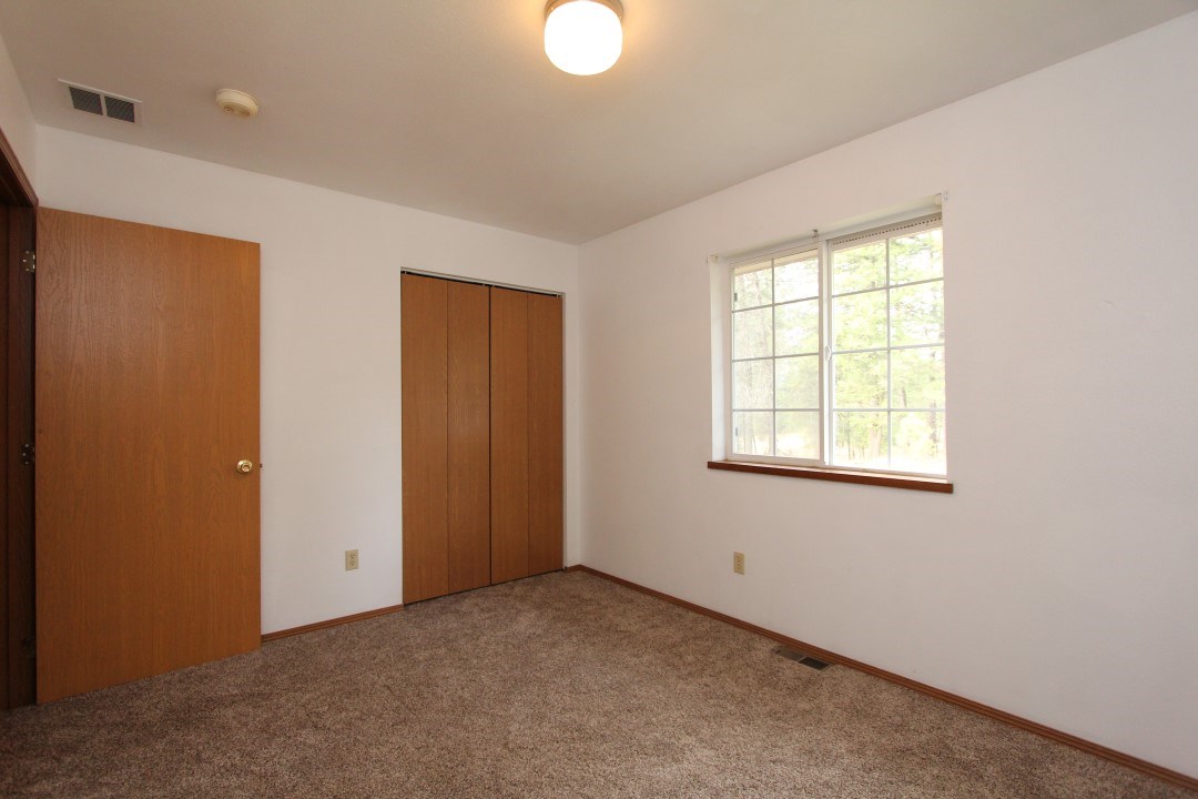 4130 Lyon And Moss Road Loon Lake, WA 99148 - Photo 9 of 20 Gallery Image 9