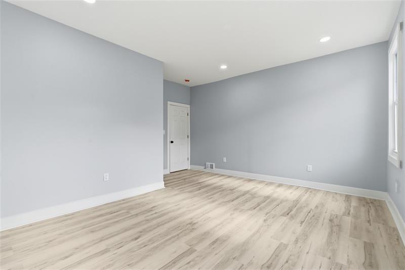 1150 Goettmann Street Pittsburgh, PA 15212 - Photo 24 of 36 a view of an empty room